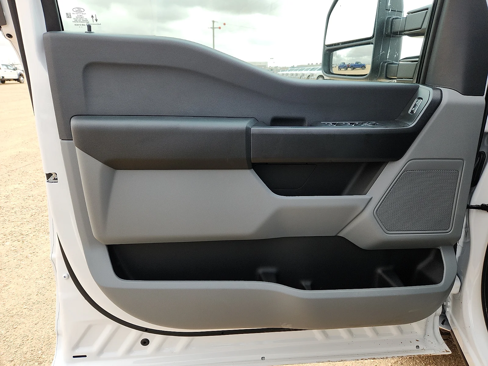 New 2026 Oxford White Ford F-250® XL image 14