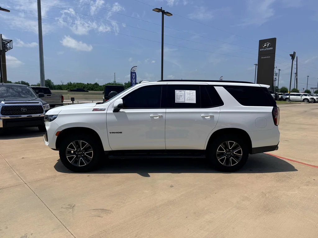 Used 2022 Summit White Chevrolet Z71 image 2