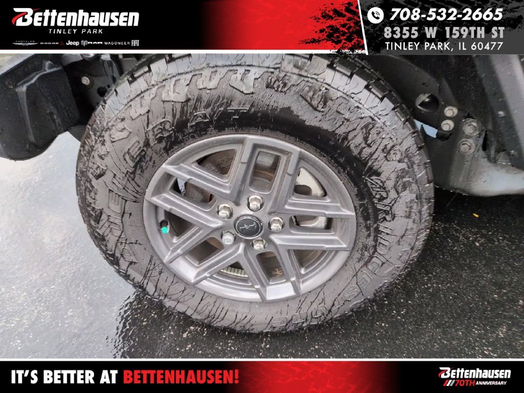 New 2026 Black Clear-Coat Exterior Paint Jeep Sport S image 12