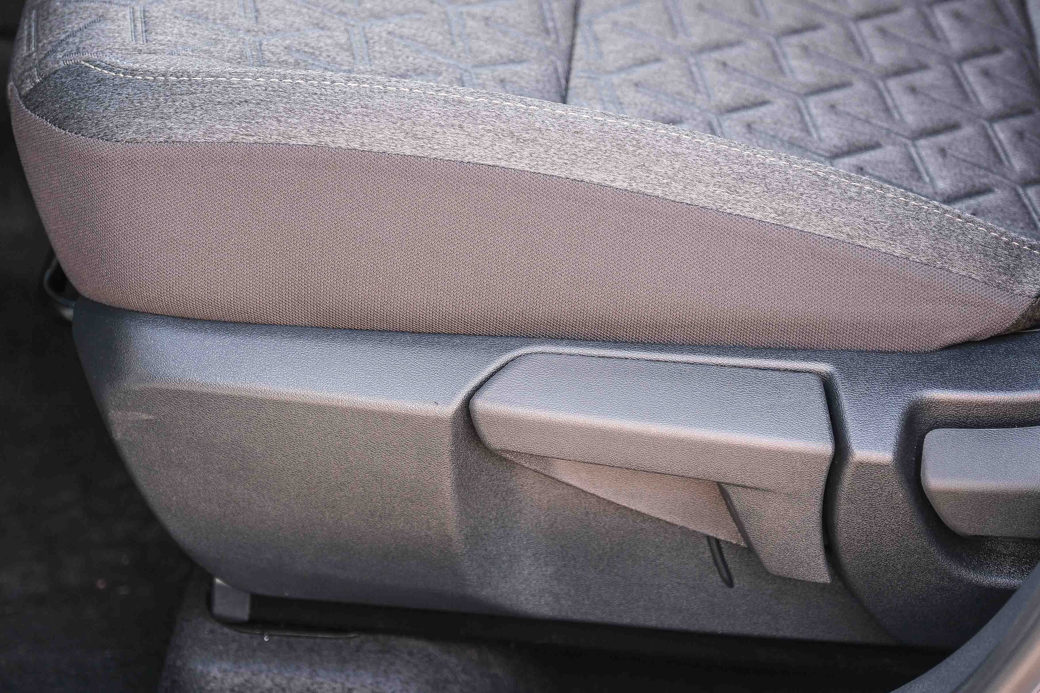 New 2027 Gun Metallic Nissan SV image 19