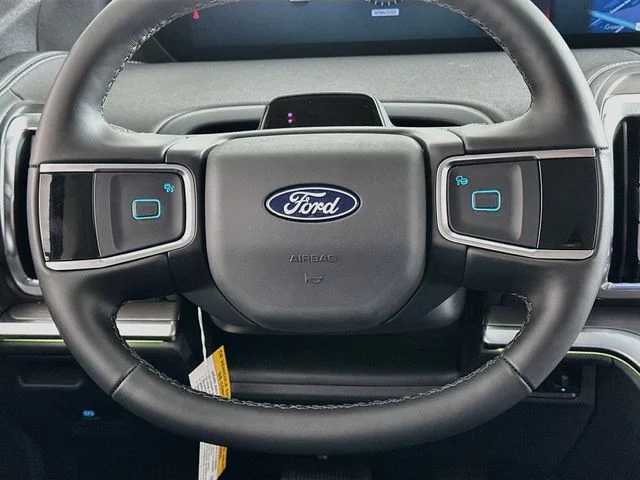 New 2027 White Ford Platinum image 15