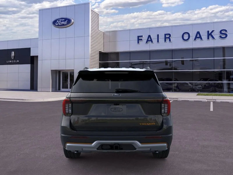 New 2026 Agate Black Metallic Ford Tremor image 28