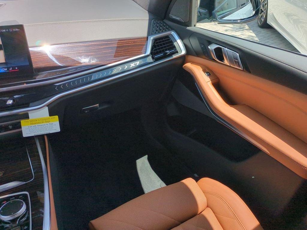 New 2027 Gray Metallic BMW xDrive40i image 17