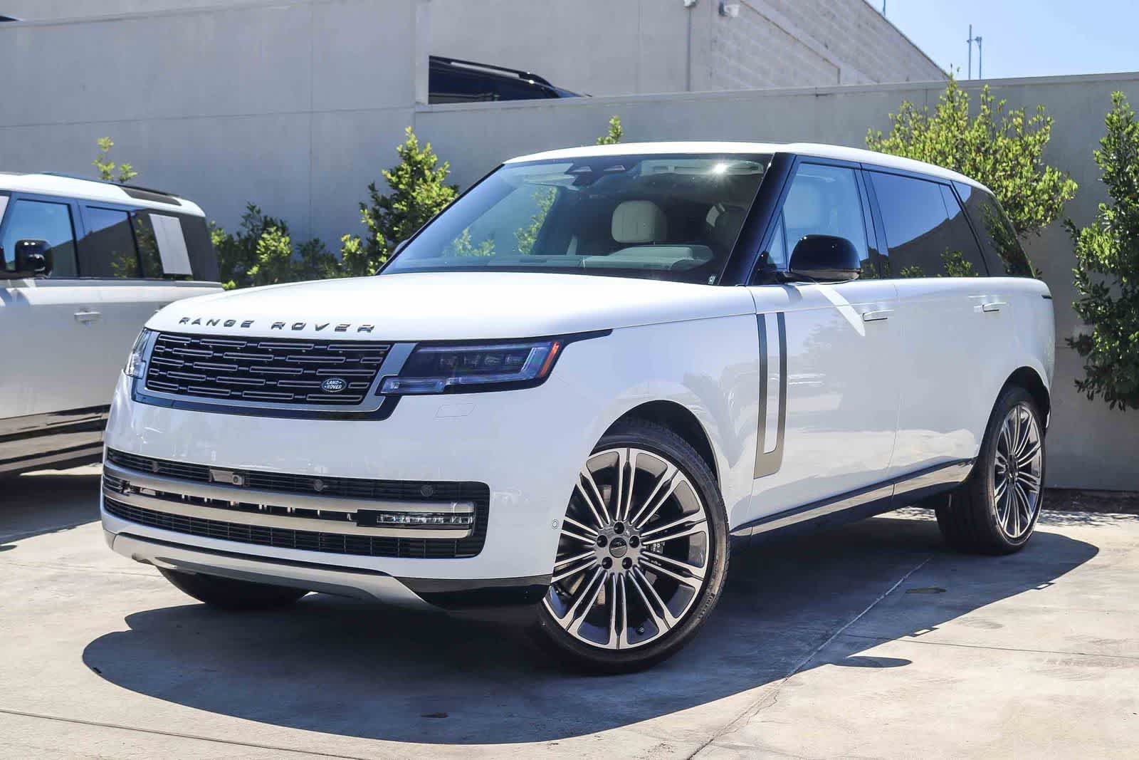 2026 Land Rover Range Rover SE