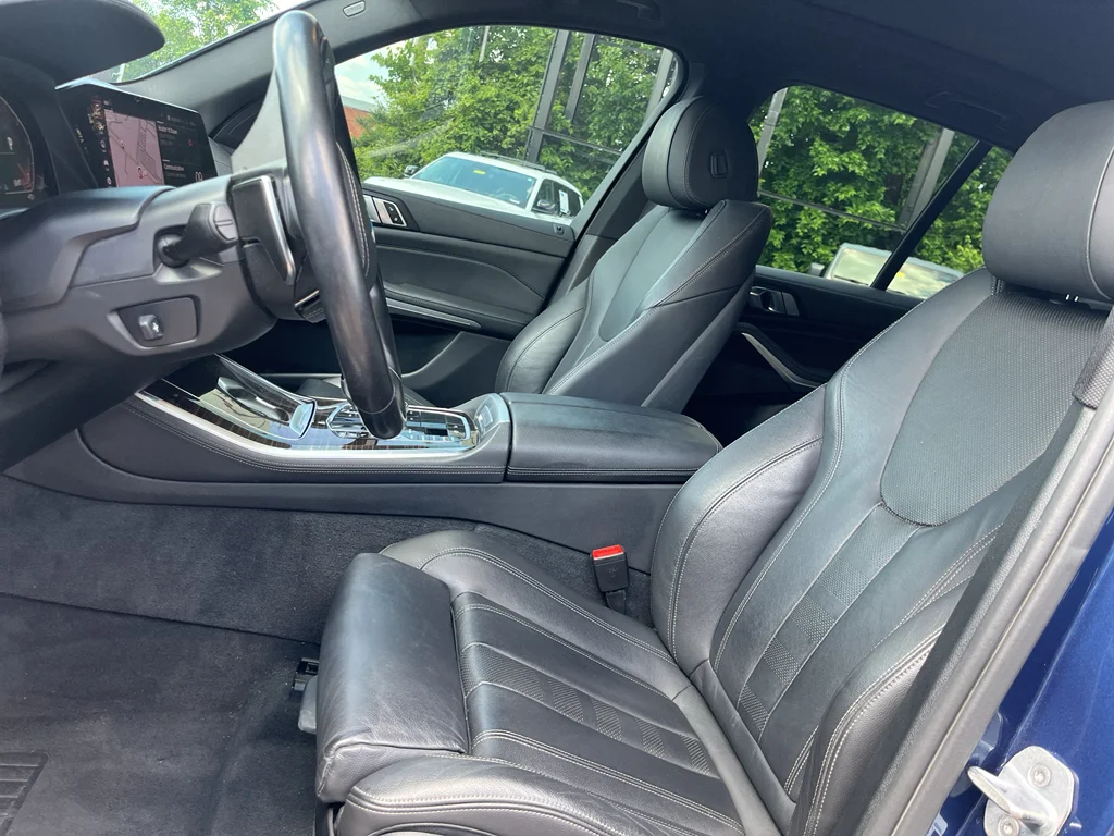 Used 2019 Phytonic Blue Metallic BMW xDrive40i image 14