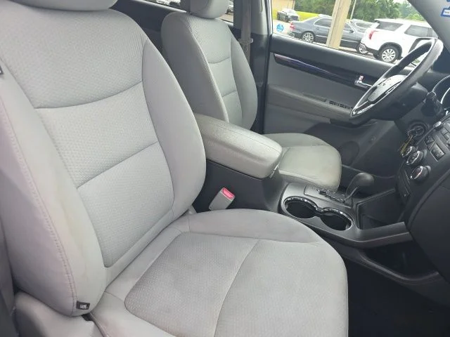 Used 2013 Silver Kia LX image 13
