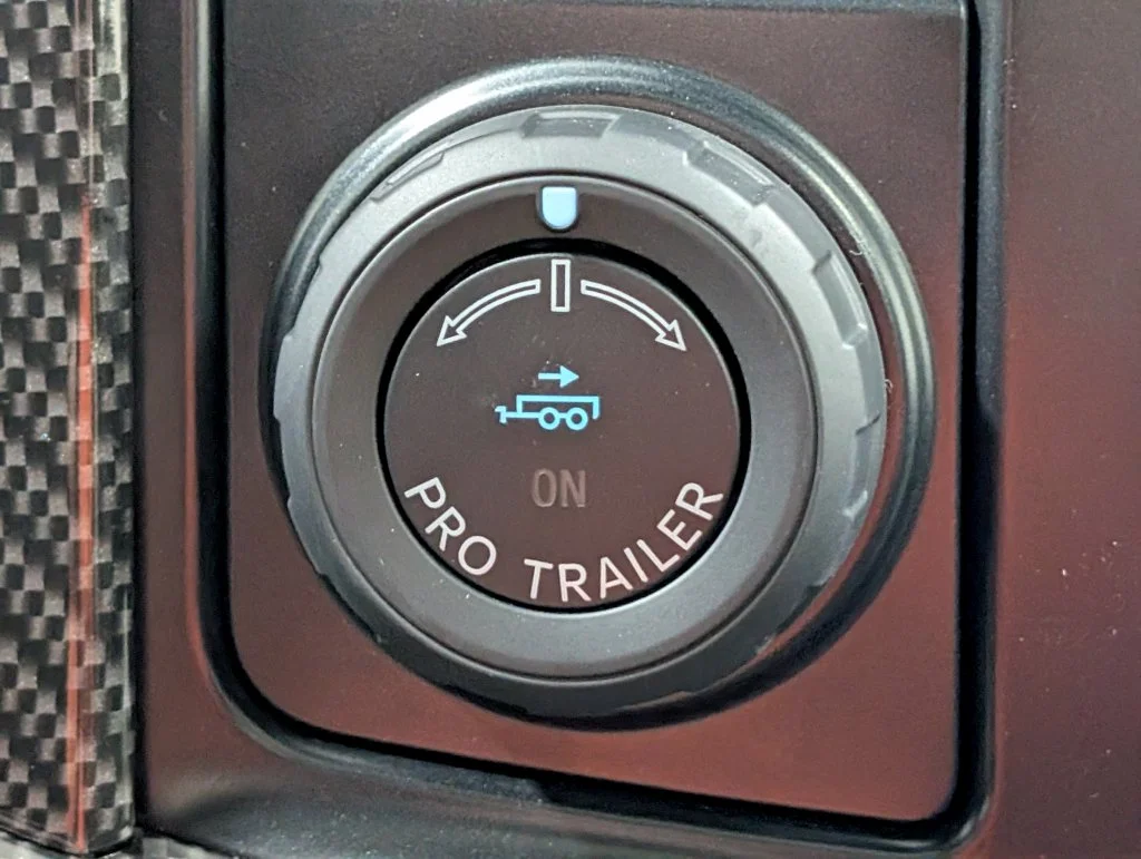 New 2026 Carbonized Gray Metallic Ford Lariat® image 7