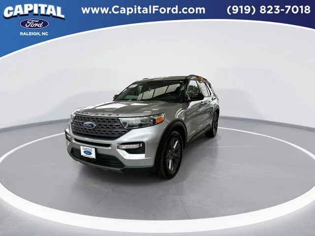 Used 2023 Silver Ford XLT image 4