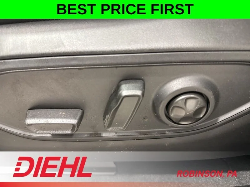 New 2026 Velvet Red Pearl-Coat Exterior Paint Jeep Laredo X image 20