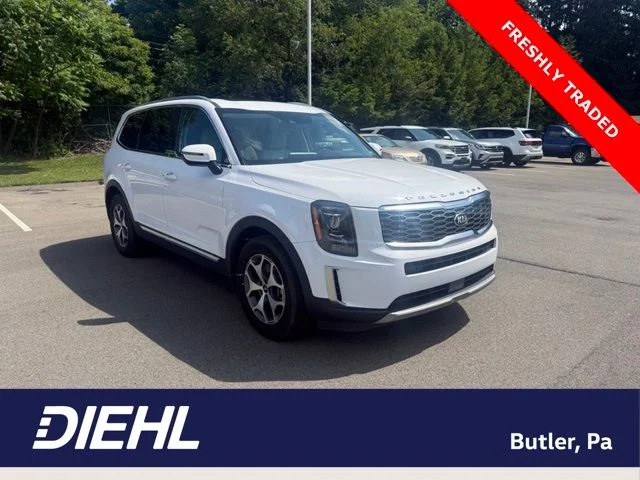 Used 2021 White Kia EX image 1