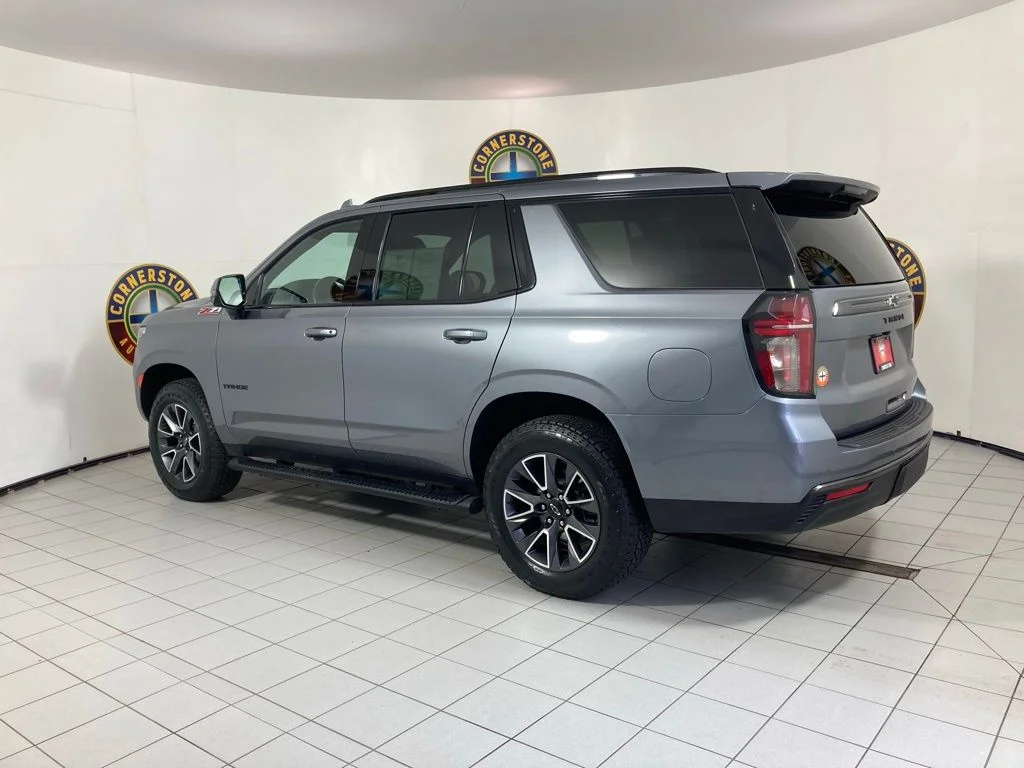 Used 2022 Gray Chevrolet Z71 image 24