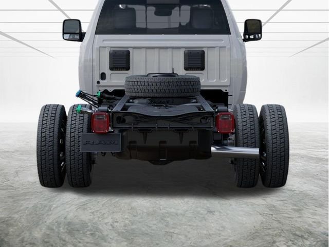New 2026 Bright White Clearcoat RAM Tradesman image 14