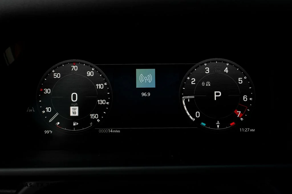New 2026 Fuji White Land Rover X-Dynamic SE image 22