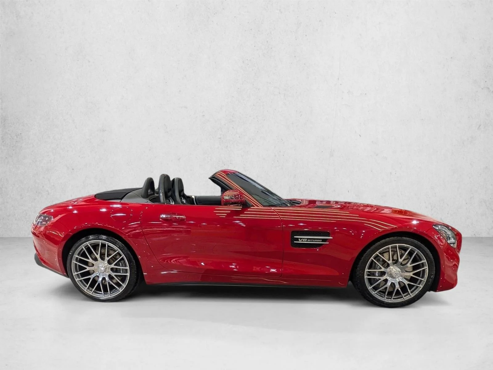 Used 2020 Jupiter Red Mercedes-Benz AMG® GT image 4