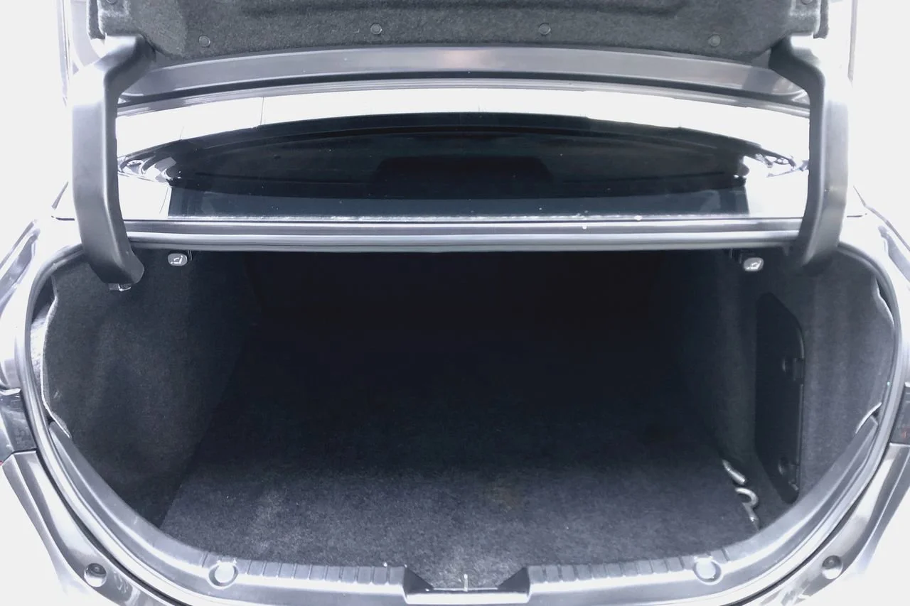 Used 2018 Machine Gray Mazda Sport image 26