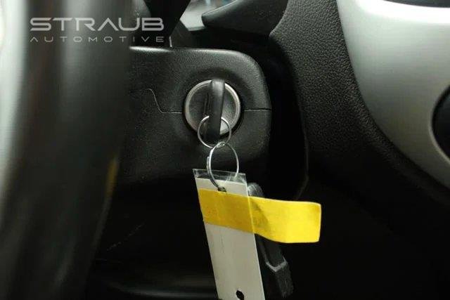 Used 2016 Cyber Gray Metallic Chevrolet 4WD LT image 26