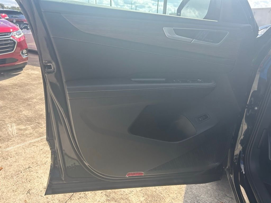 New 2026 Black Volkswagen 2.0T SEL Premium R-Line image 49