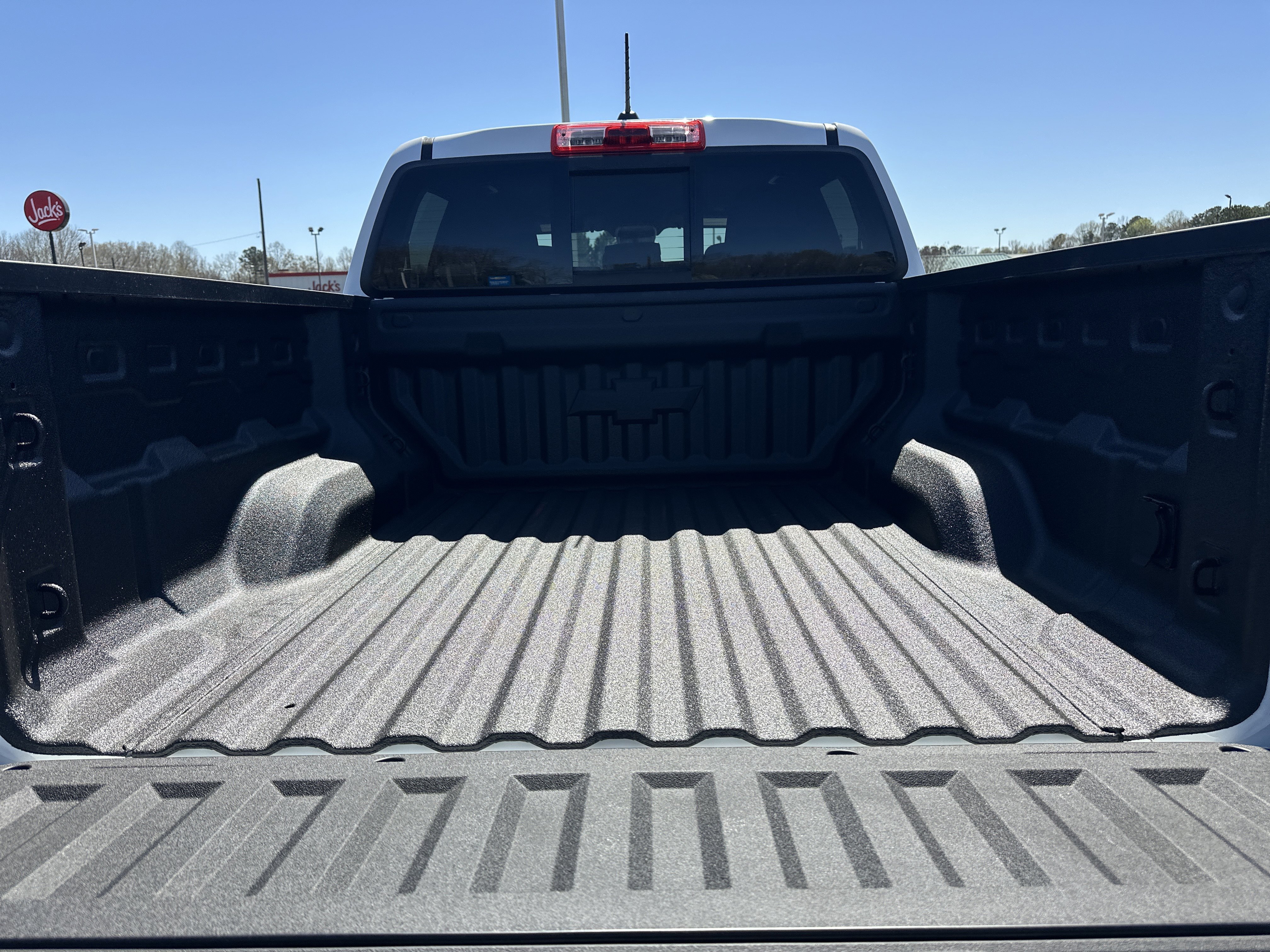 2026 Chevrolet Colorado Z71 - Photo 19