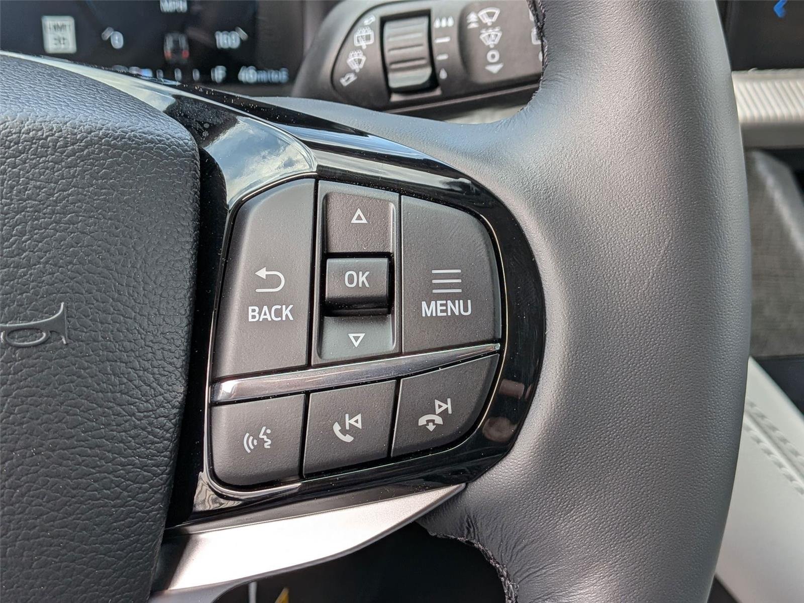 New 2026 Carbonized Gray Metallic Ford Platinum™ image 17