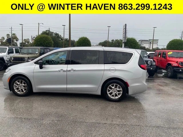 Used 2024 Silver Chrysler Touring L image 6