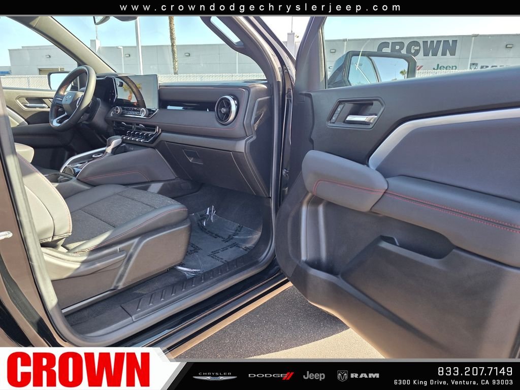 Used 2023 Black Chevrolet Z71 image 10