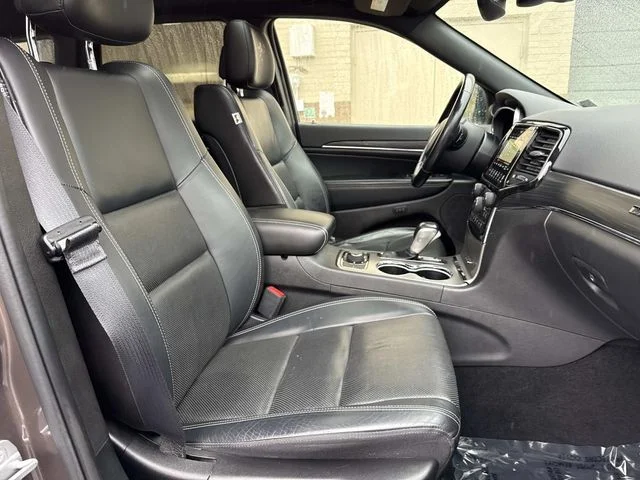 Used 2021 Brown Jeep Limited image 16
