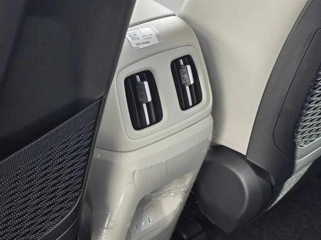 New 2026 Gray Hyundai SEL Convenience image 13
