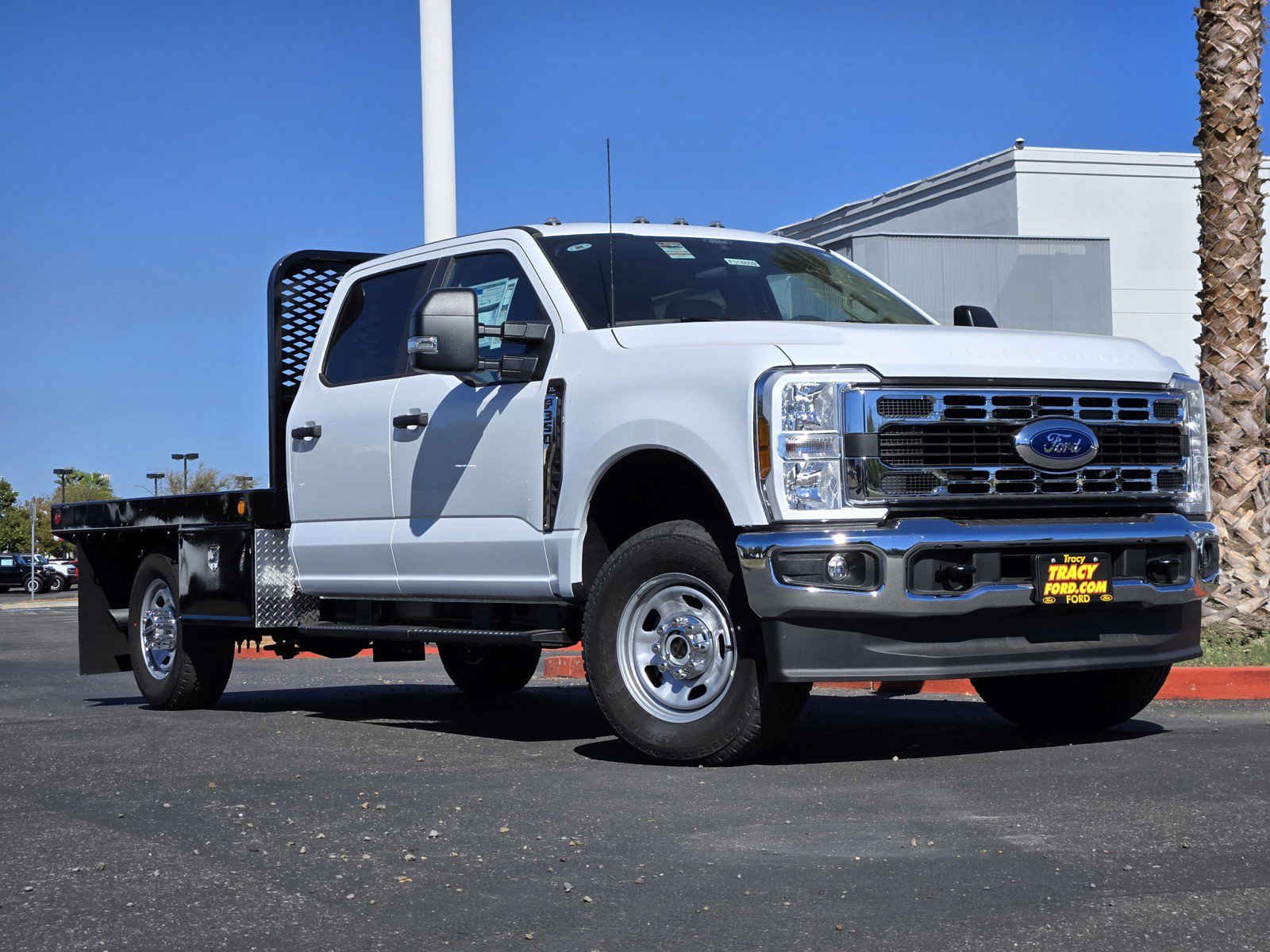 2024 Ford F-350 Super Duty Chassis Cab