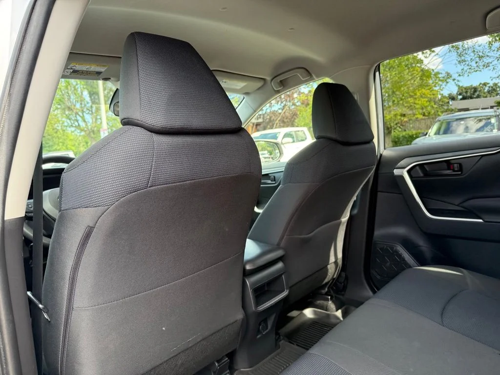 Used 2019 Silver Toyota LE image 17