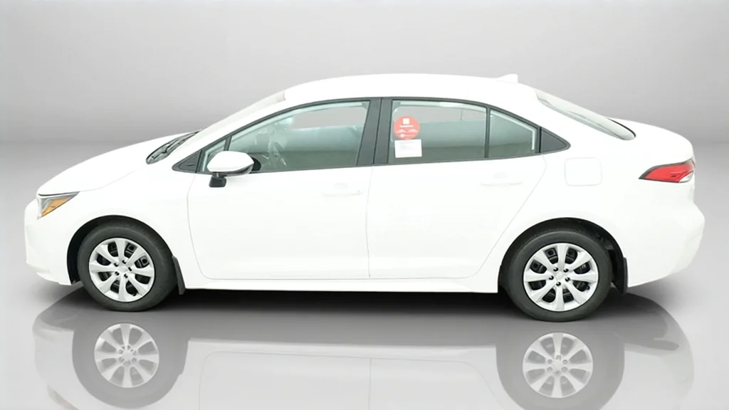 New 2027 Ice Cap Toyota LE image 2