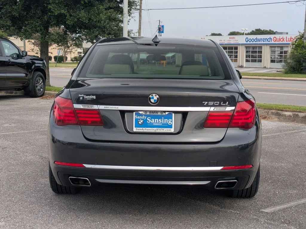 Used 2015 Gray BMW 750Li image 4