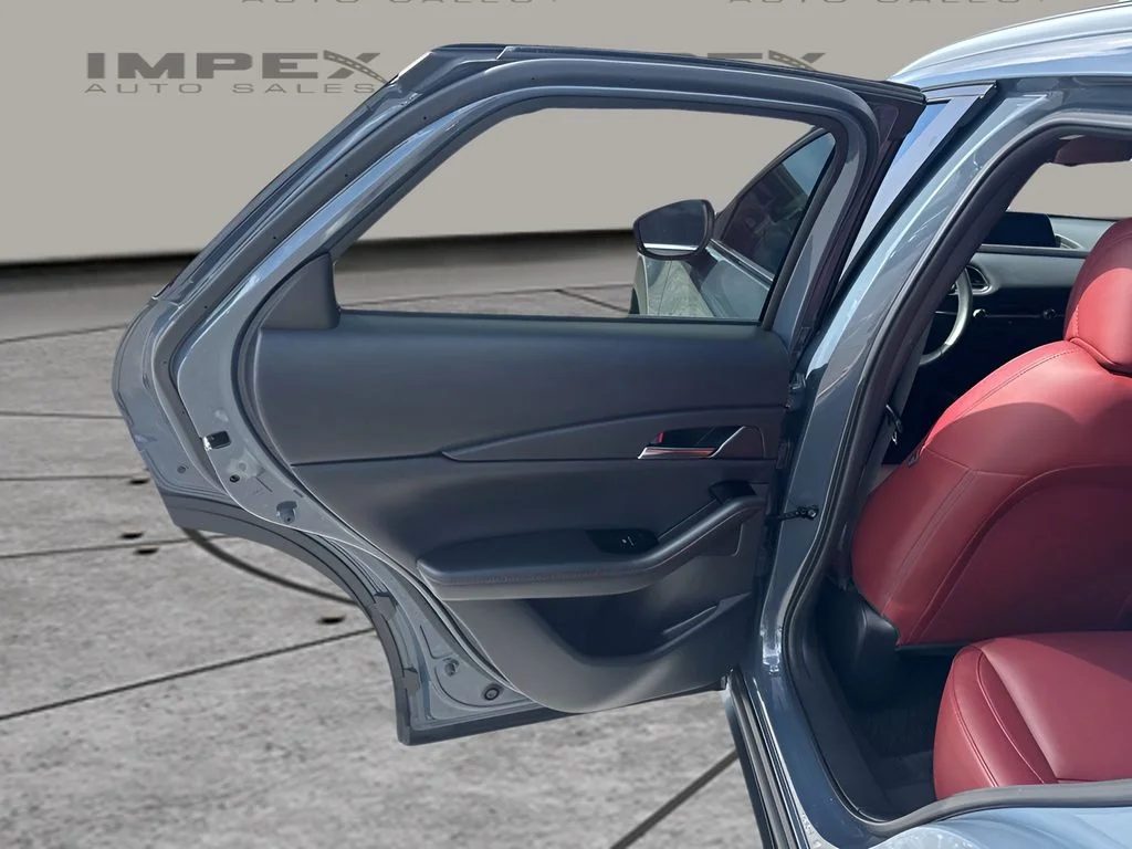 Used 2024 Gray Mazda 2.5 S Carbon Edition image 28