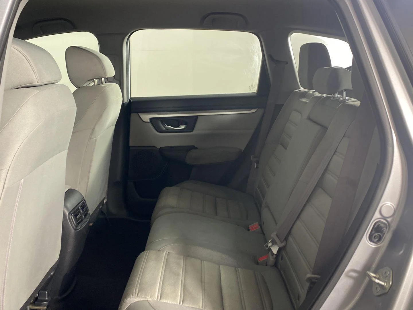 Used 2018 Lunar Silver Metallic Honda LX image 26