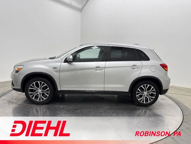 2019 Mitsubishi Outlander Sport 2.0 ES AWC CVT's photo