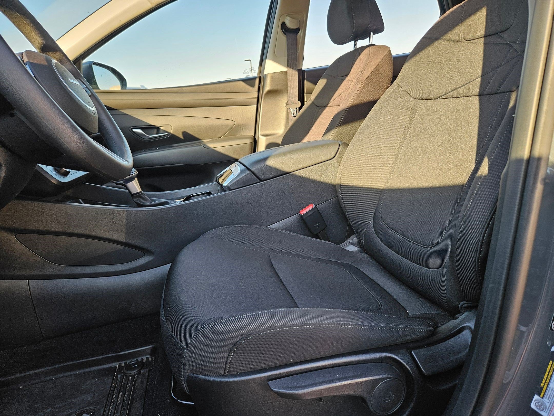 Certified Used 2025 Gray Hyundai SE image 15
