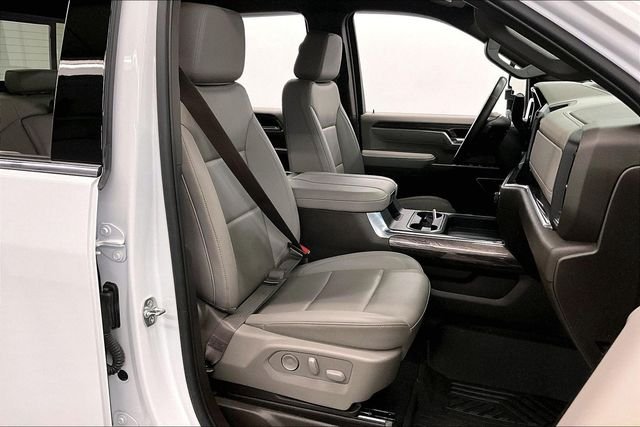 2025 Chevrolet Silverado 2500HD LTZ - Photo 8