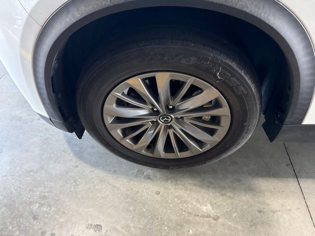 Used 2024 White Mazda Preferred image 3