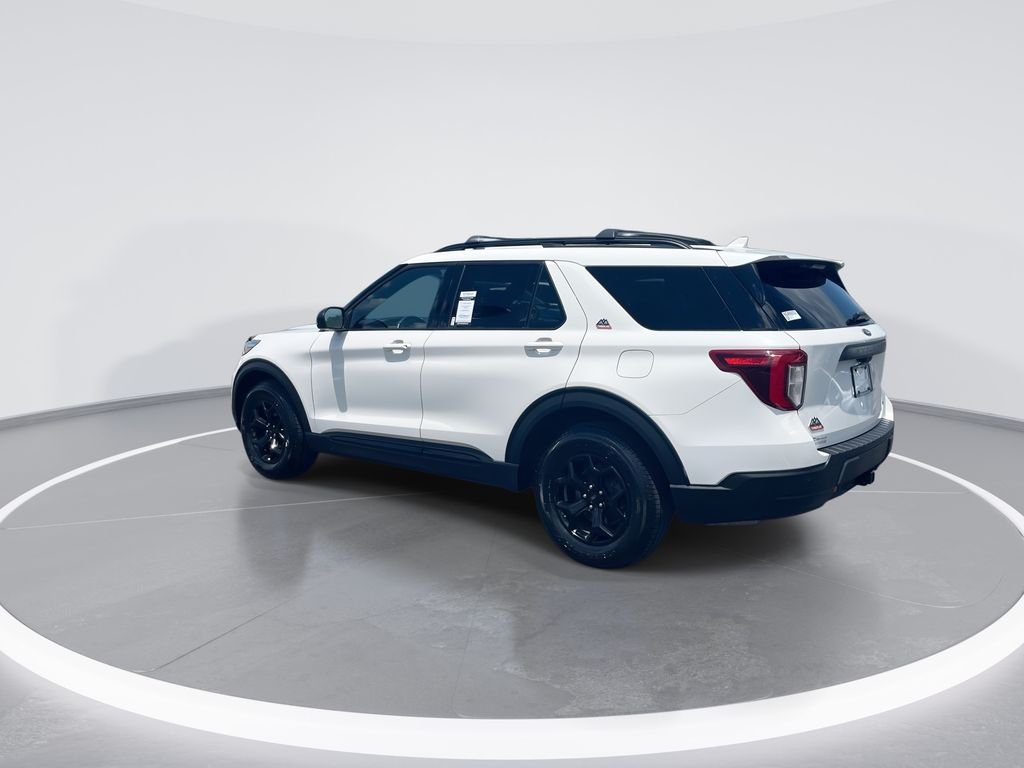 Used 2022 White Ford Timberline image 6