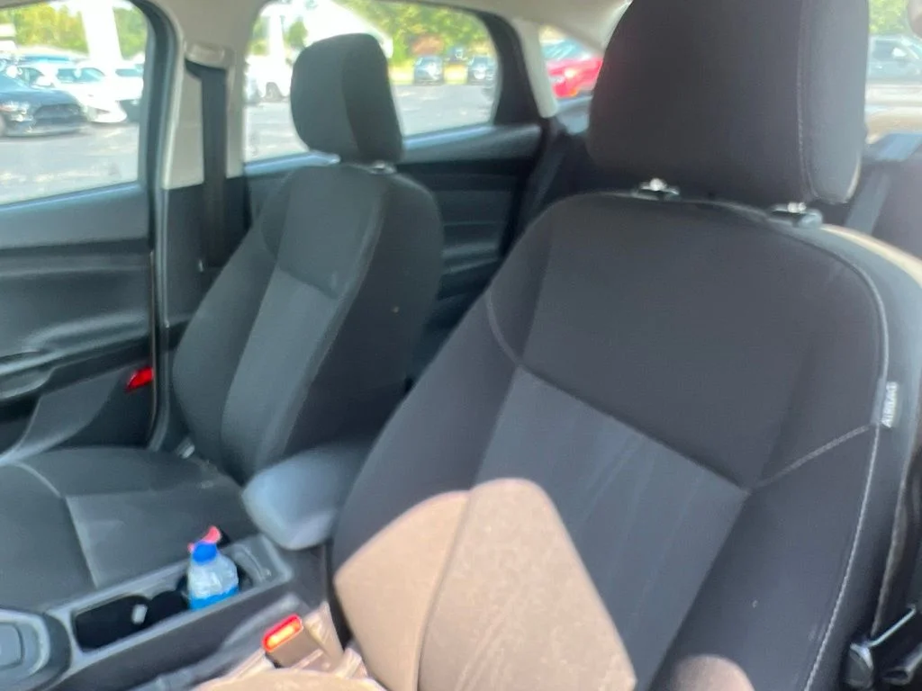 Used 2017 White Gold Metallic Ford SE image 7