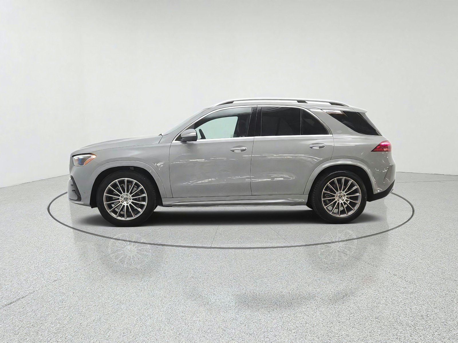 Used 2025 MANUFAKTUR Alpine Grey Mercedes-Benz GLE 450 4MATIC® SUV image 8