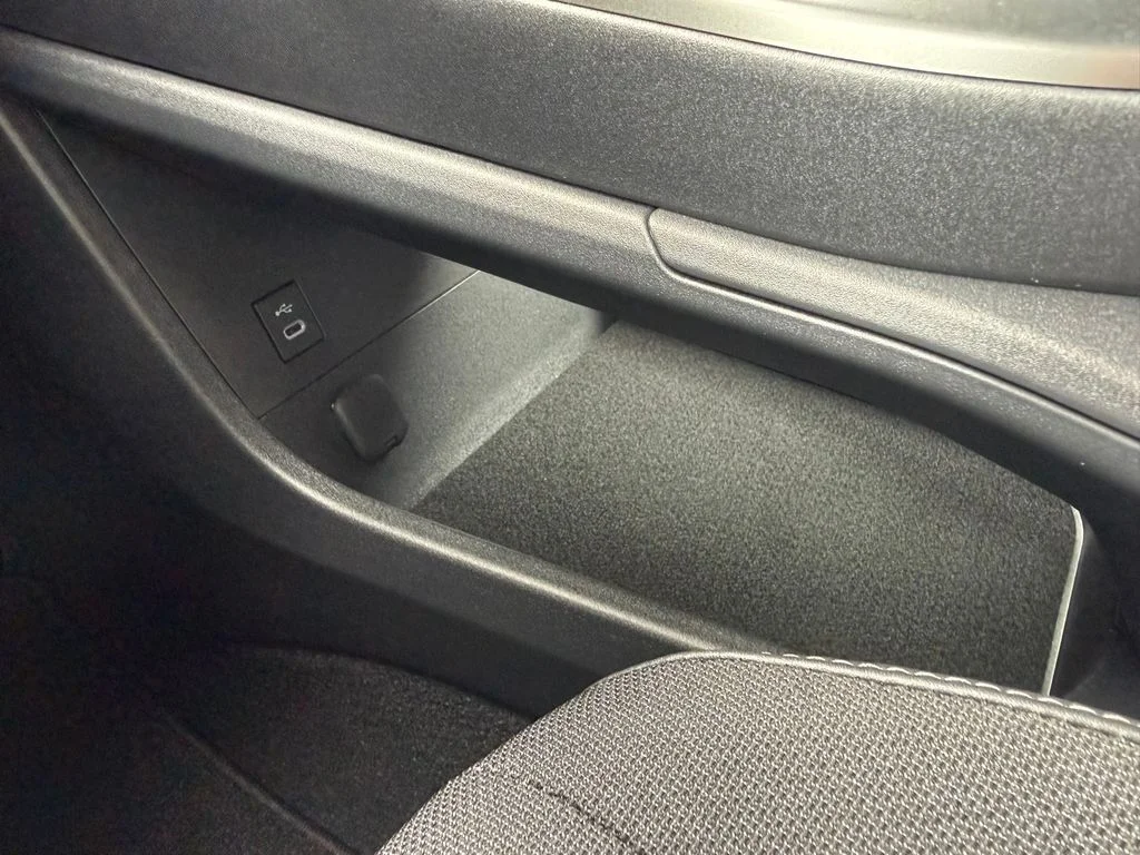 New 2026 Midnight Black Metallic Toyota  SE image 19