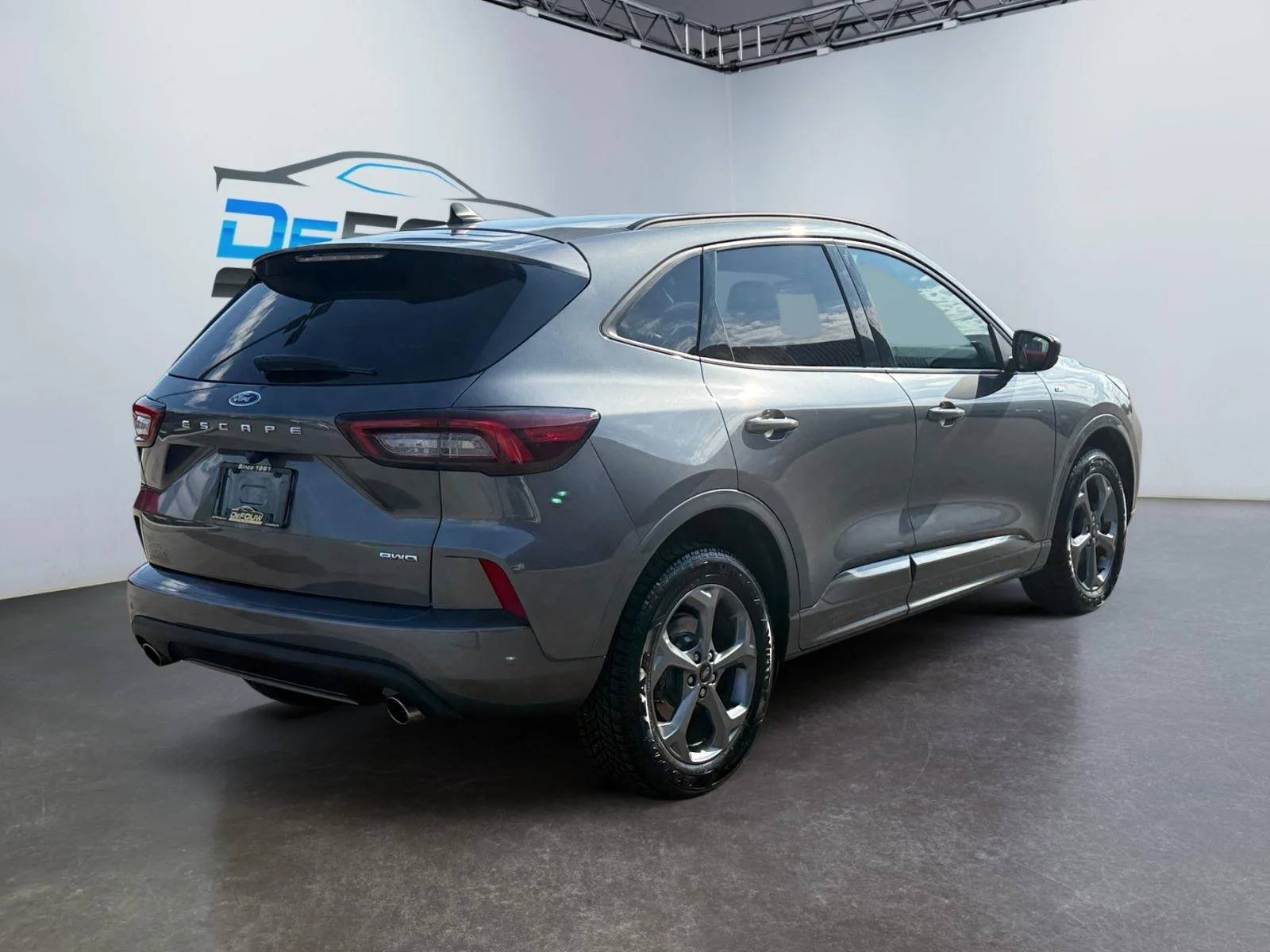 Used 2023 Carbonized Gray Ford ST-Line image 3