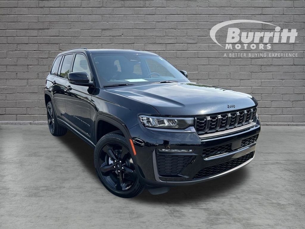 New 2026 Diamond Black Crystal Pearl-Coat Exterior Paint Jeep Limited image 1