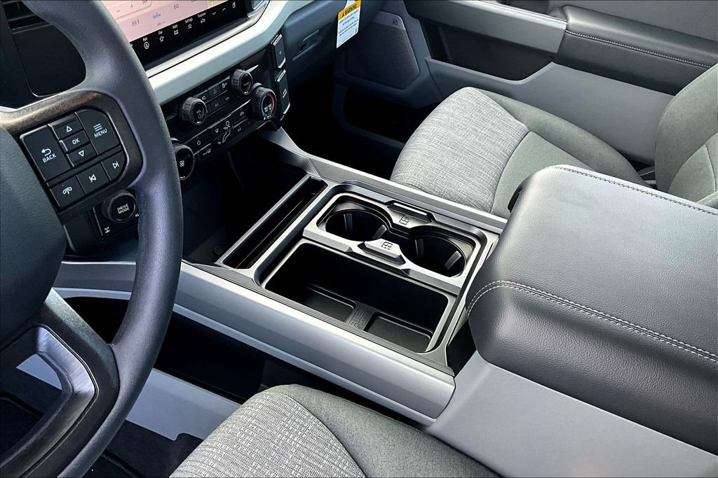 2026 Ford F-350 Super Duty XLT - Photo 5