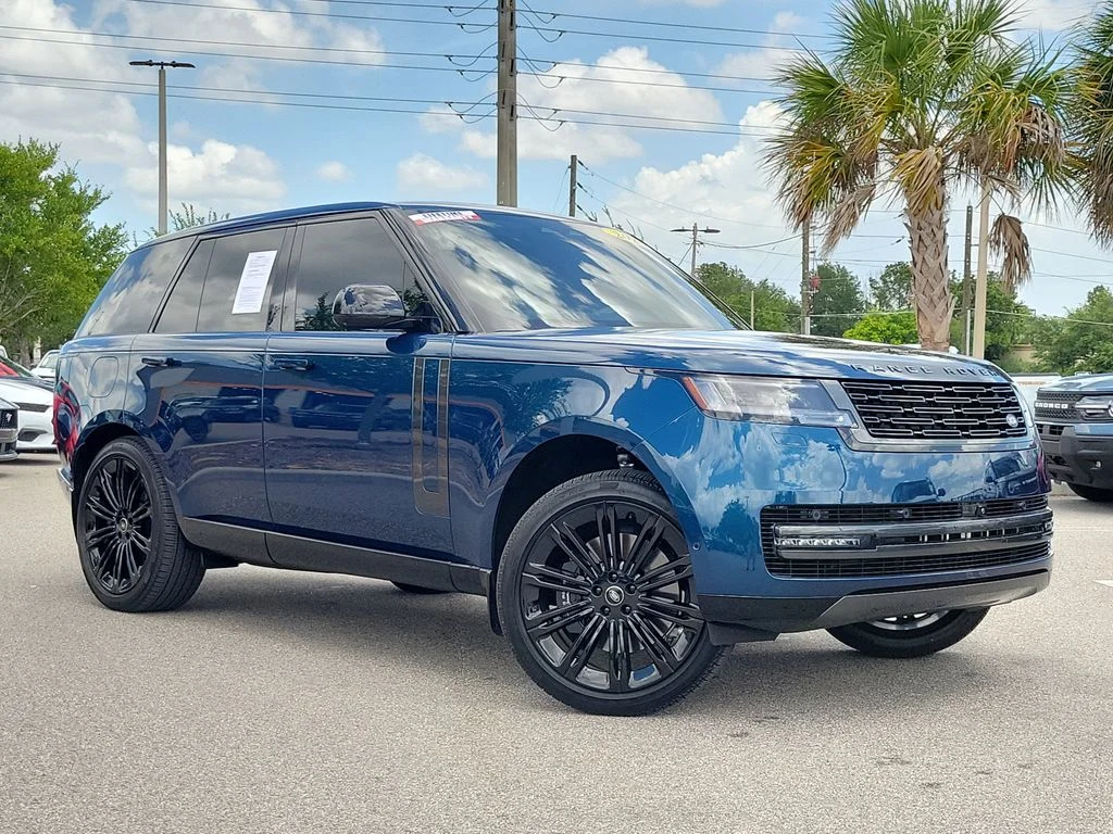 2025 Land Rover Range Rover 4.4 SE SWB's photo