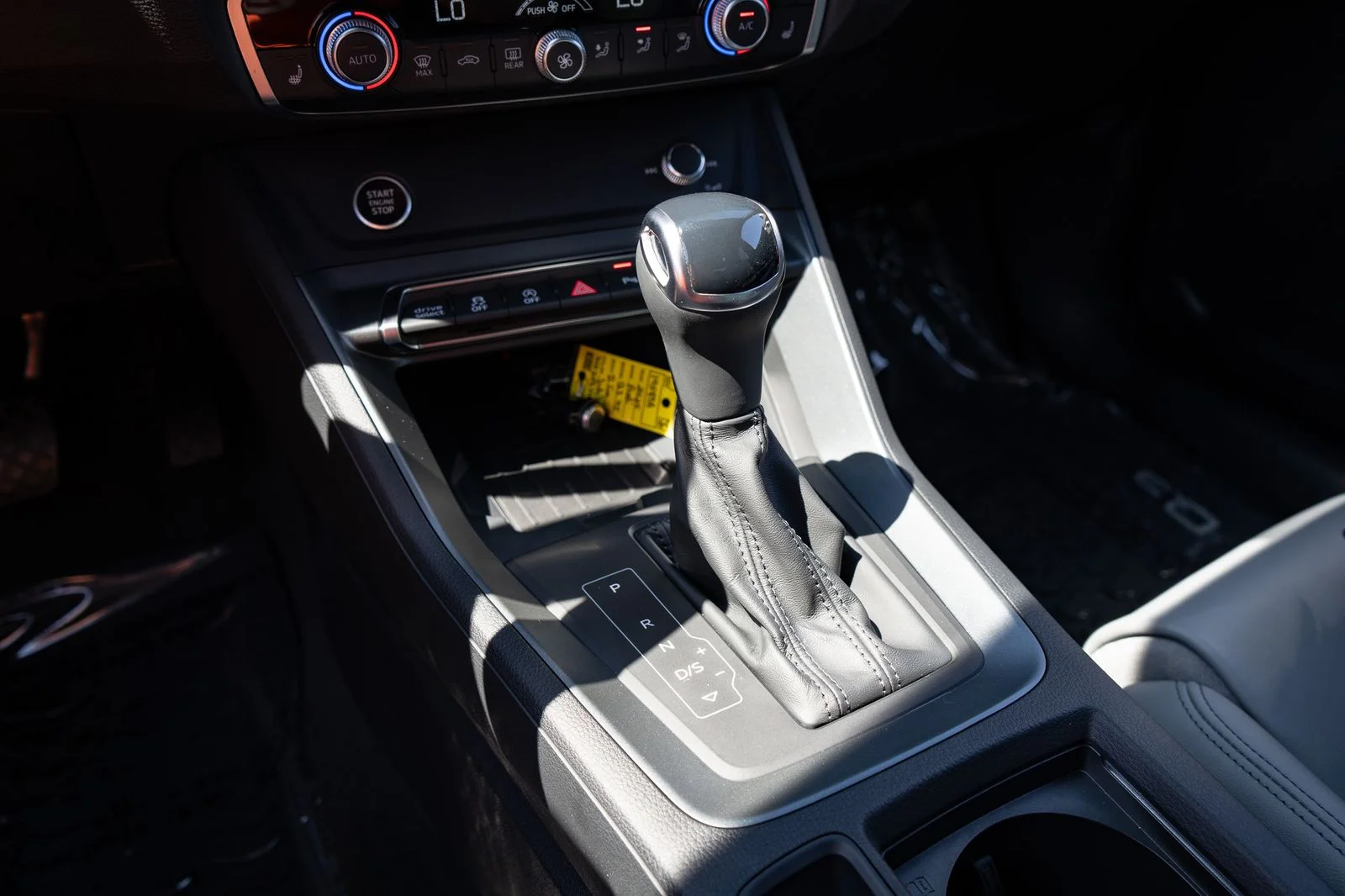 Used 2025 Arkona White Audi Premium image 27