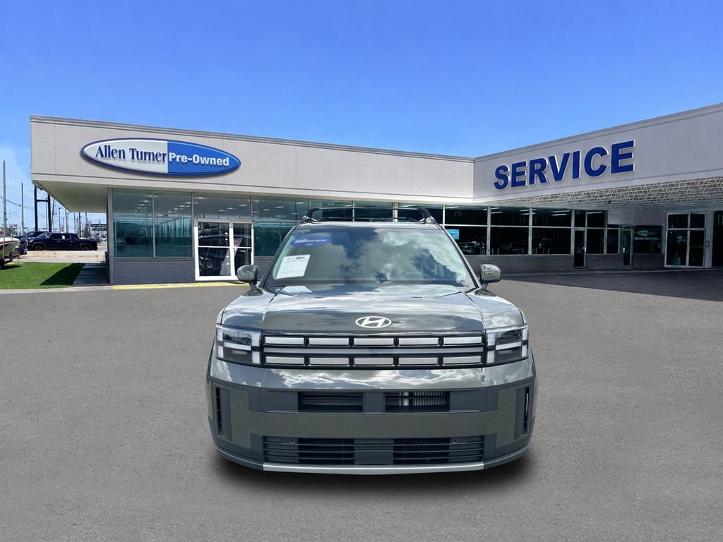 Used 2025 Rockwood Green Hyundai SEL image 3
