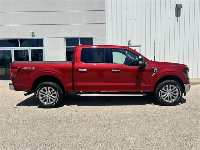 Used 2024 Red FORD XLT image 3