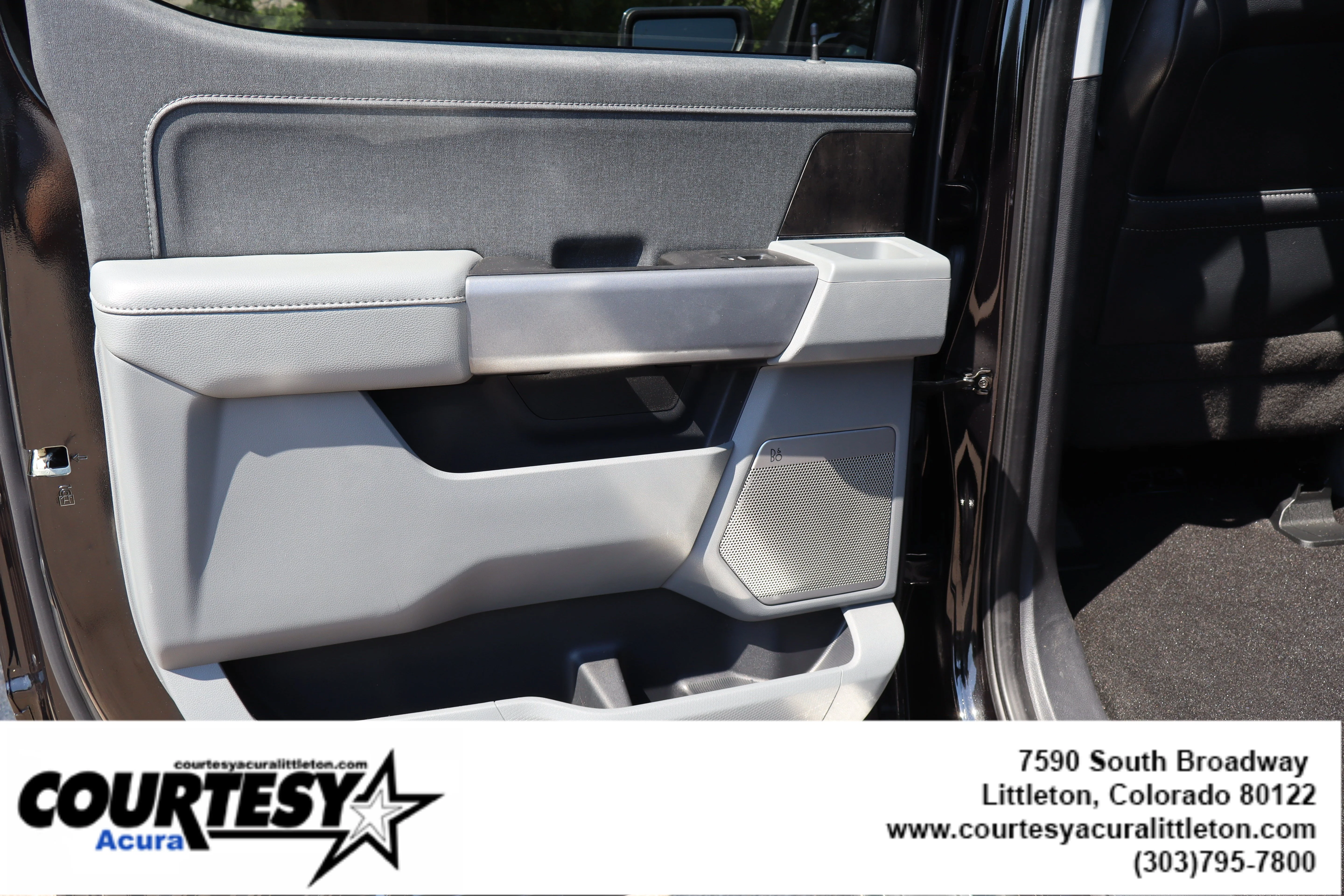 Used 2022 Black Ford LARI image 26