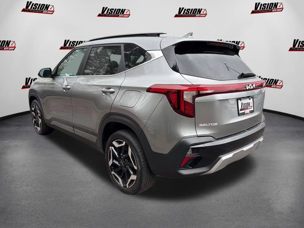 Used 2024 Gray Kia SX image 3